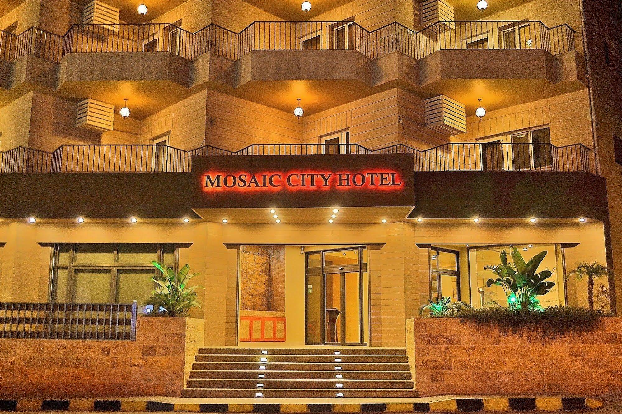 Mosaic City Hotel Madaba Buitenkant foto