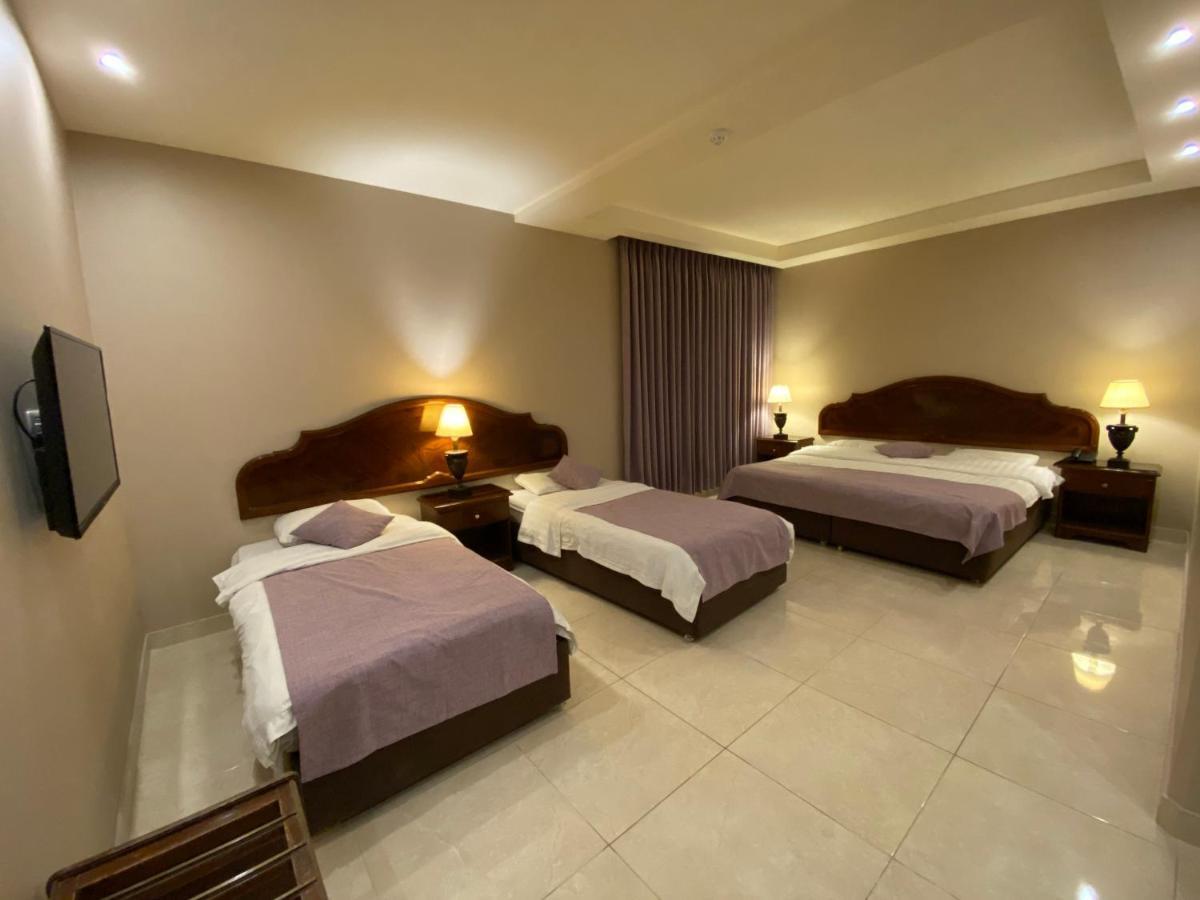 Mosaic City Hotel Madaba Buitenkant foto